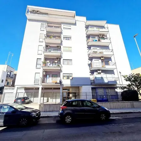 Meligunis * Lecce